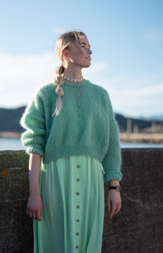 strikkeoppskrift genser dame struktur