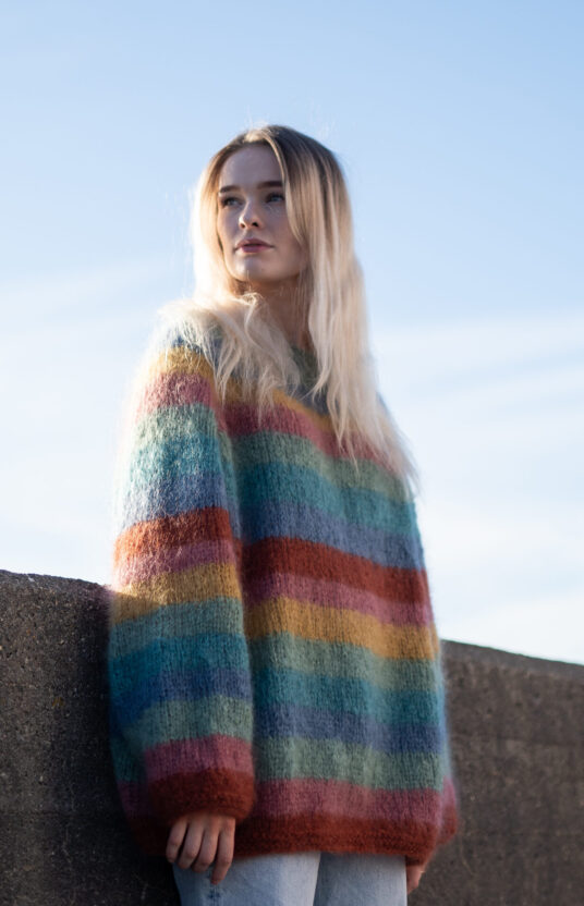 strikkegenser ensfarget fluffy mohair strikk mila