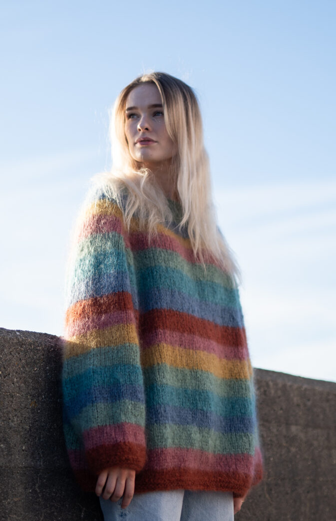 strikkegenser ensfarget fluffy mohair strikk mila