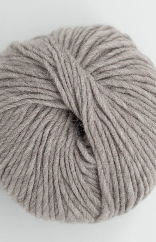 beige yarn hip wool
