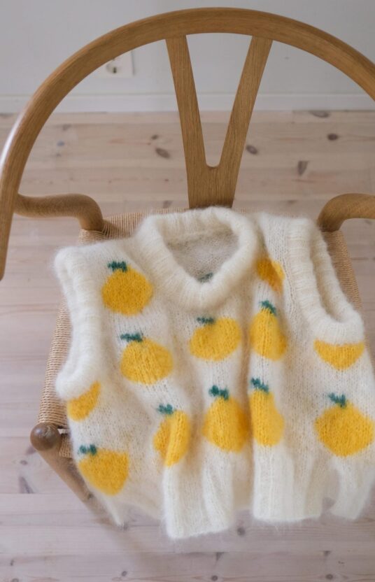strikkeoppskrift vest dame mohair sitroner