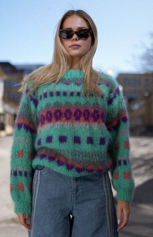 80talls genser oppskrift fargerik mohair strikk