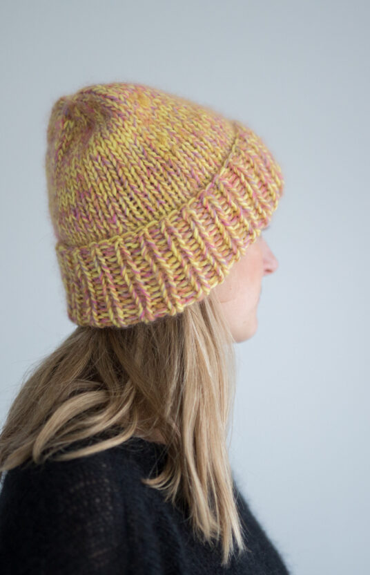 knitted hat women pattern