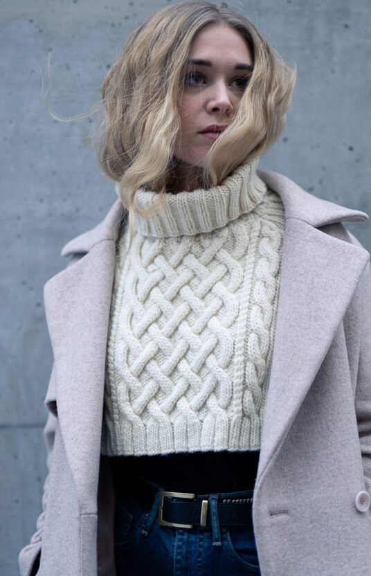 knitted neck cableknit