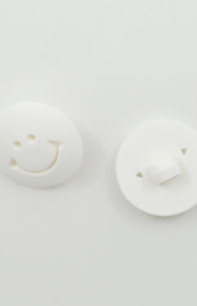 smiley button knitting