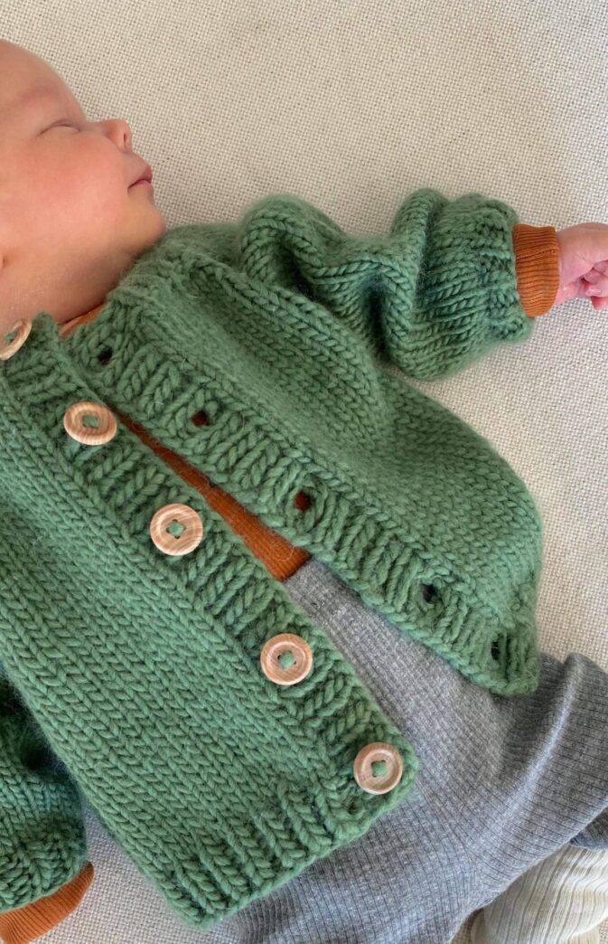 strikkejakke baby