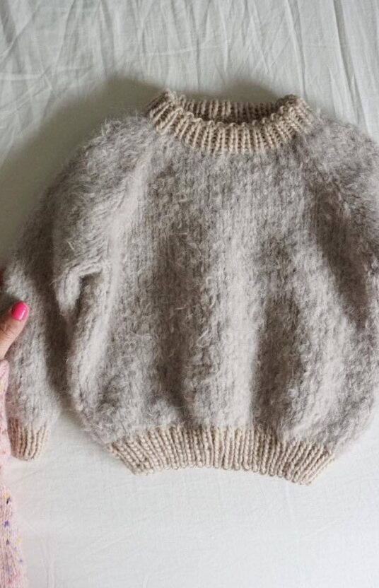 kids raglan sweater