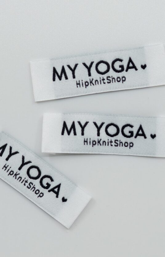 label strikk yoga