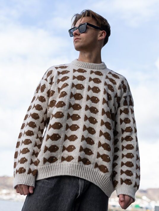 Fishy sweater herre-9