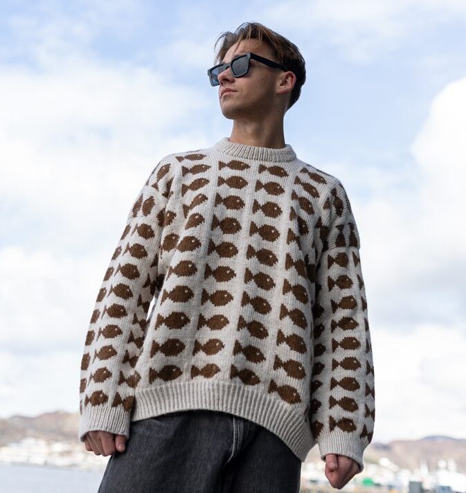 Fishy sweater herre-9