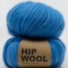 Knall blå garn Hip wool fargerikt strikk nettside garn og strikk